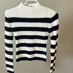 Long top black and white size XS